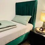 Elysian - 2 Parkplaetze - 1min Bus & Bahn - St-elisabeth Krankenhaus - Lindenthaler Tierpark - Neu Renoviert & Perfekte Lage דירה