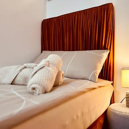 Elysian - 2 Parkplaetze - 1min Bus & Bahn - St-elisabeth Krankenhaus - Lindenthaler Tierpark - Neu Renoviert & Perfekte Lage Appartement Keulen