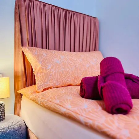 Elysian - 2 Parkplaetze - 1min Bus & Bahn - St-elisabeth Krankenhaus - Lindenthaler Tierpark - Neu Renoviert & Perfekte Lage * Keulen