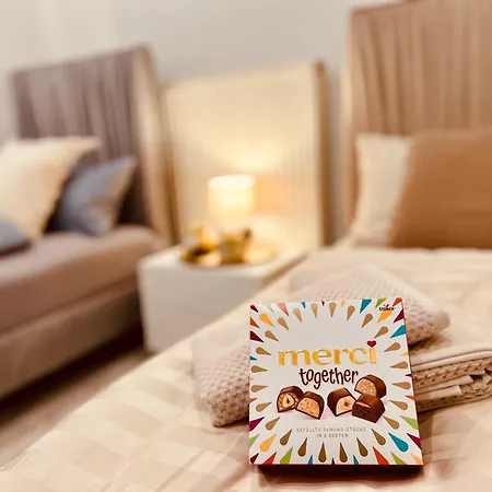 Appartamento Elysian - 2 Parkplaetze - 1min Bus & Bahn - St-elisabeth Krankenhaus - Lindenthaler Tierpark - Neu Renoviert & Perfekte Lage *