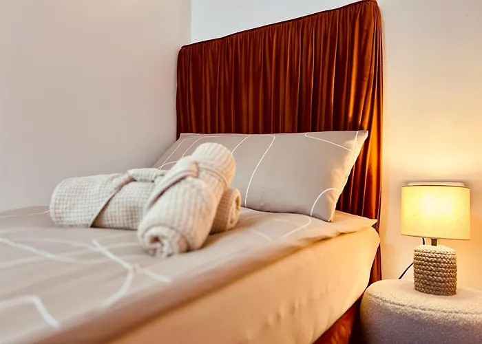 Elysian - 2 Parkplaetze - 1min Bus & Bahn - St-elisabeth Krankenhaus - Lindenthaler Tierpark - Neu Renoviert & Perfekte Lage Lejlighed Köln