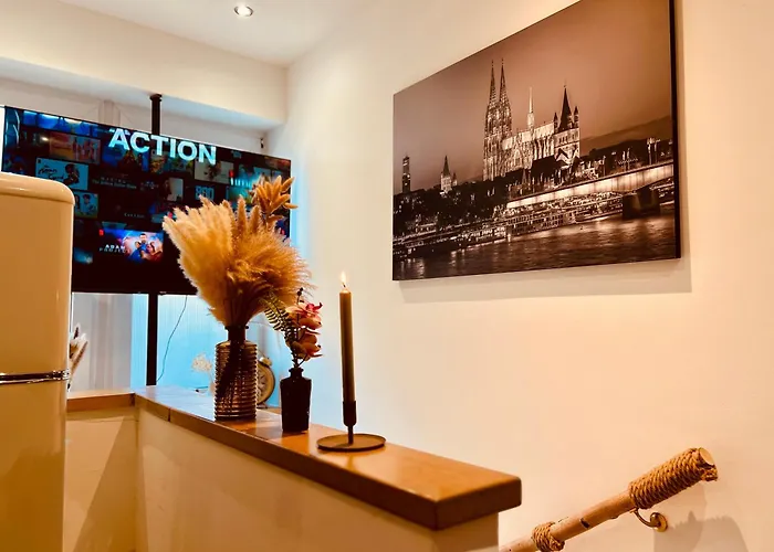 Elysian - 2 Parkplätze - 1min Bus&bahn - St-elisabeth Krankenhaus - Lindenthaler Tierpark - Neu Renoviert&perfekte Lage *