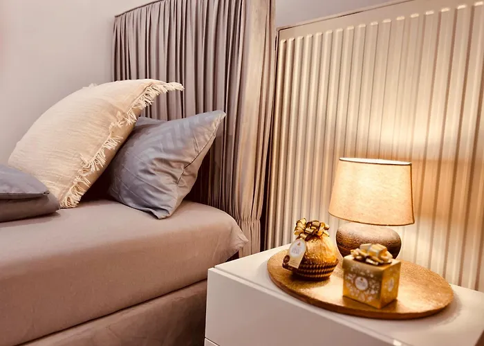 Elysian - 2 Parkplaetze - 1min Bus & Bahn - St-elisabeth Krankenhaus - Lindenthaler Tierpark - Neu Renoviert & Perfekte Lage